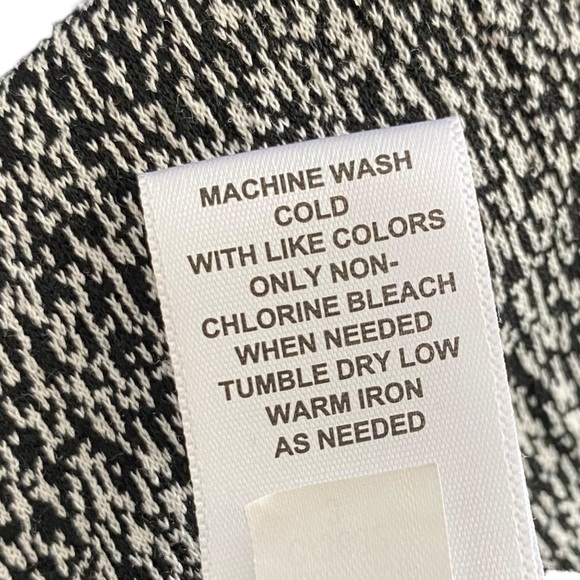 NWT ELLE Boho Long Bell Sleeve Fit and Flare Lace Trim Heathered Gray Dress - Picture 13 of 13